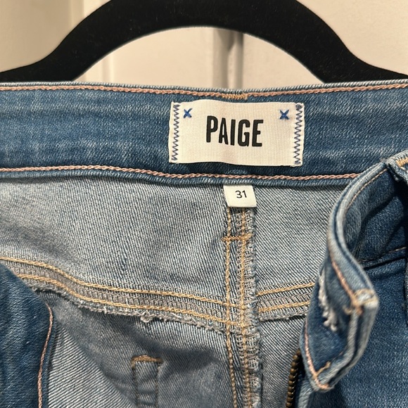 Paige Hoxton crop in bistro distressed - Picture 7 of 9